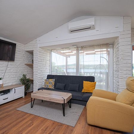 Apartment Dalmatino Posedarje Luaran gambar