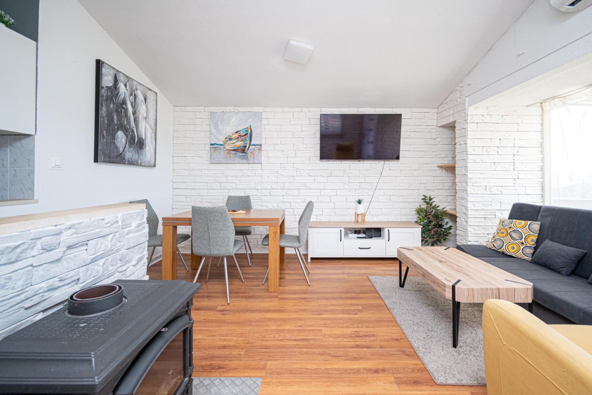 Apartment Dalmatino Posedarje Luaran gambar